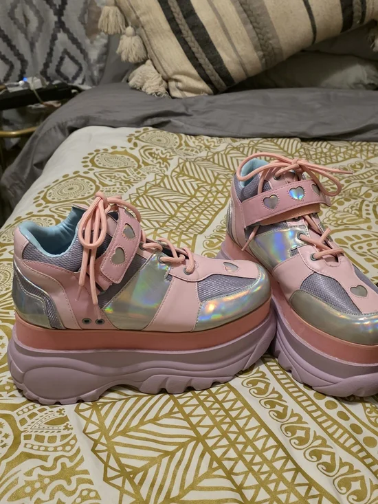 Pink Holographic Heart Platform Sneakers - Women