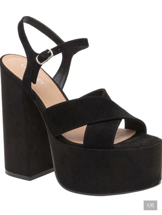 Lisa Vicky Black Platform Block Heel Sandal Size 6.5
