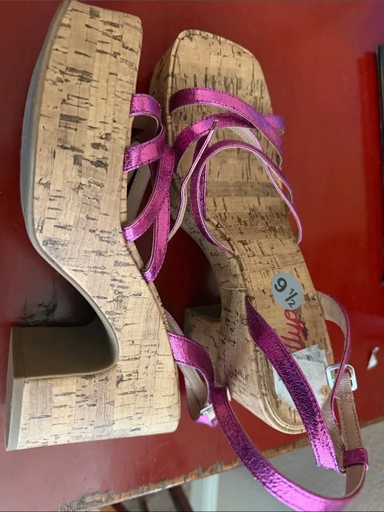 Jellypop Metallic Fuchsia Cork-Platform Sandals