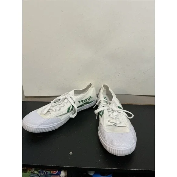 Feiyue Classic Sneakers with Green Stripes and Logo. Size 13 Men's