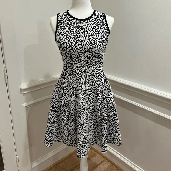 Black and white leopard Kate Spade dress size small in excellent used‎ condition
