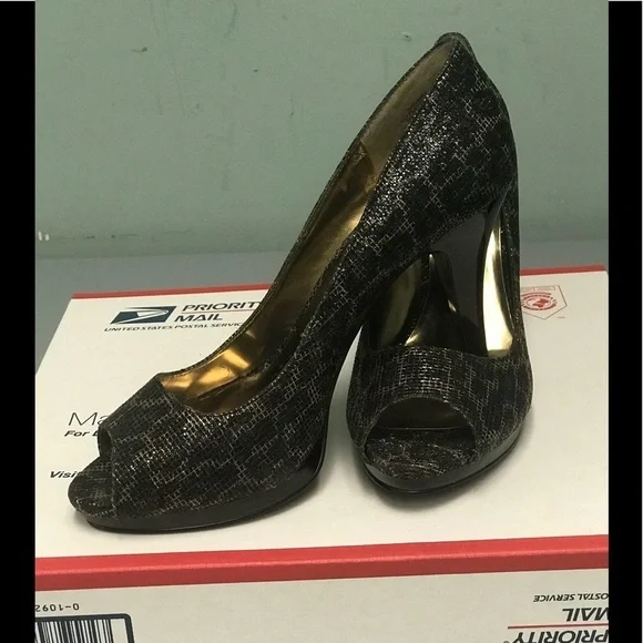 Nine West