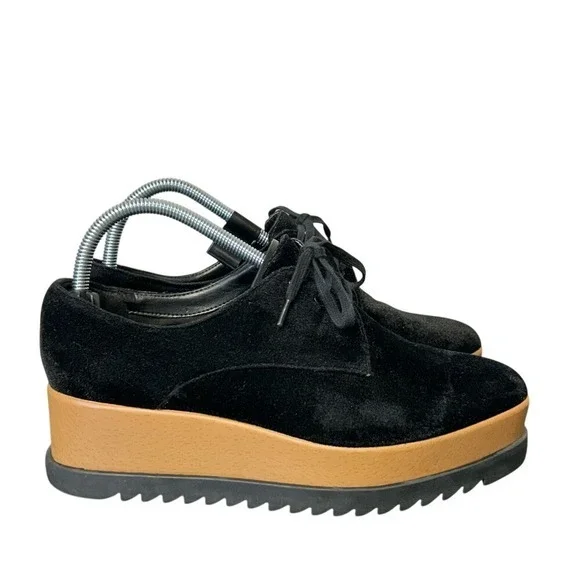 Charles & Keith‎ Black Velvet Platform Oxfords - Sz 40 (US 10)