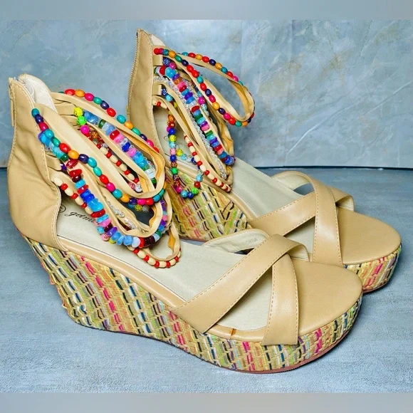 Get More Beauty Hobo Platform Wedges with Beads Across The Top‎ Size 9