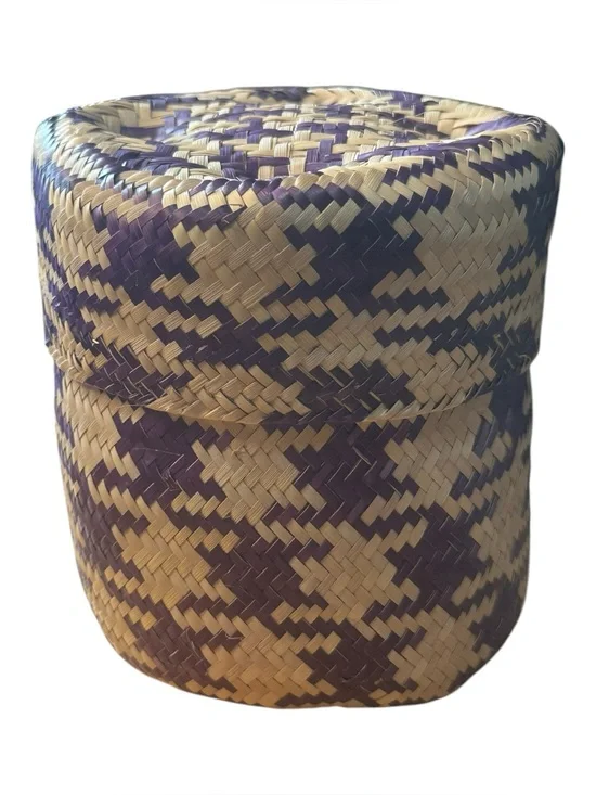 GlobeIn Handwoven Basket w Lid Emilia Garcia Martinez Oaxaca Mexico Purple