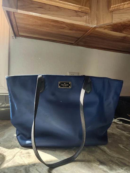 Kate Spade Black Avenue Margereta Tote Bag with Black Handles