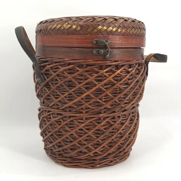 Vintage Asian Woven Rattan Storage Basket Hinged Lid Latch Handle Wicker READ