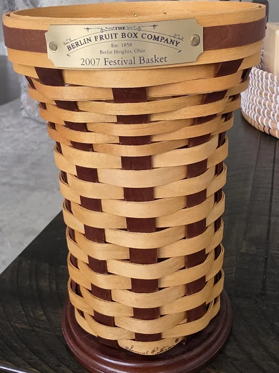 Limited Edition 2007 Festival Basket - Two-Tone Brown