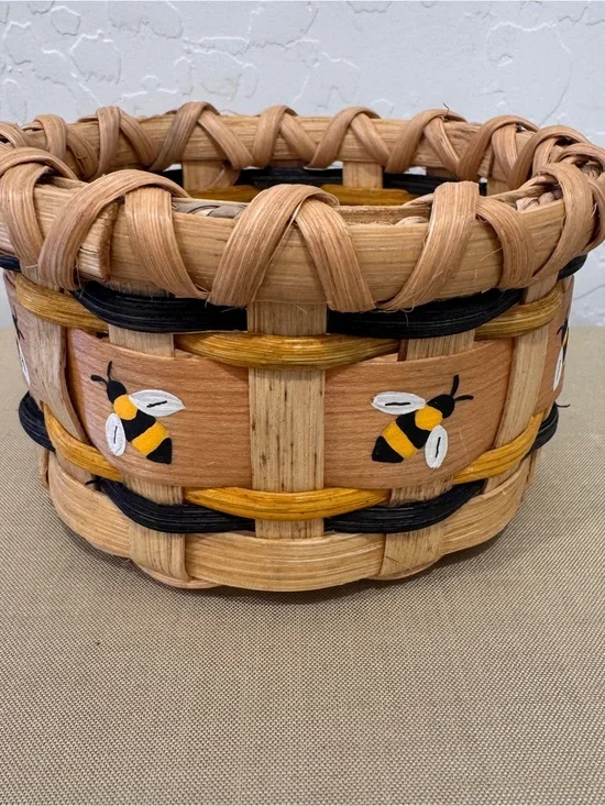 Woven 5” Basket Painted Bee Accent Natural Cottagecore Grandma Country