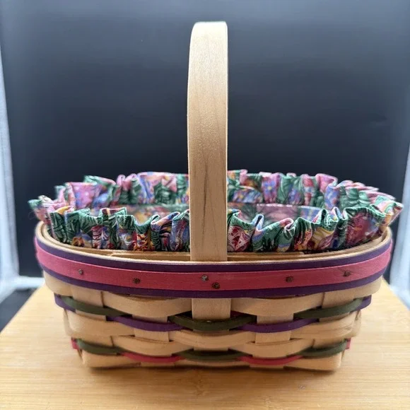 Longaberger 1996 Oval Basket with Easter Egg Liner and Protector