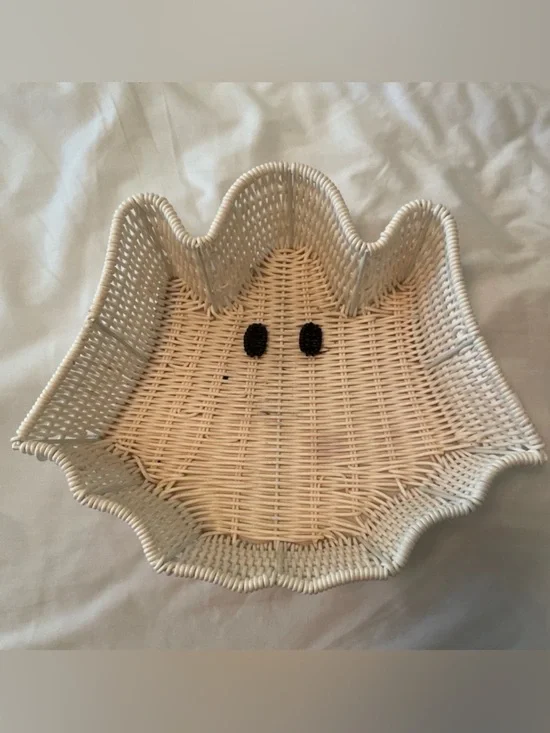Ghost Woven Wicker Basket White Halloween Candy Bowl Tray Decor‎ 12in