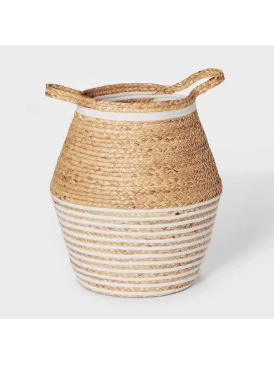 Pillowfort Collapsible Seagrass Basket with Handles