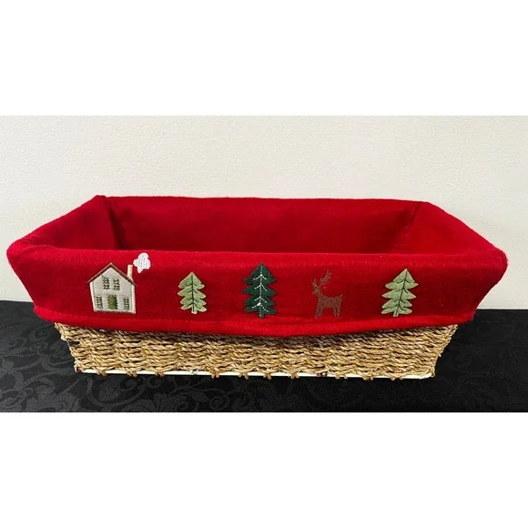Christmas Woven Basket Red Felt Liner Reindeer Tree House Winter Decor 15.5x7.5