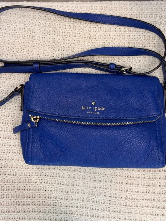kate spade cobalt blue pebbled leather crossbody bag