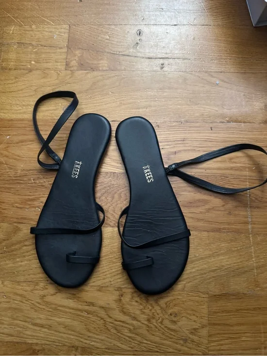 TKEES mia napal sandal in black