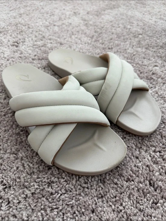 Women's OluKai Hila Slide Sandals - Cream
