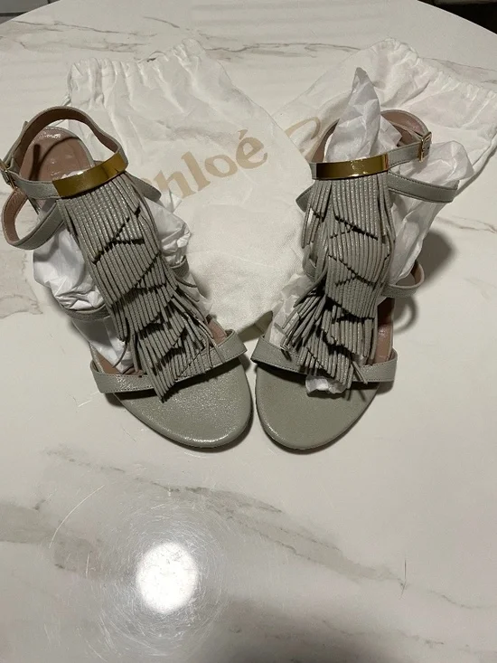 Chloe Suki Fringe Sandals Size 10