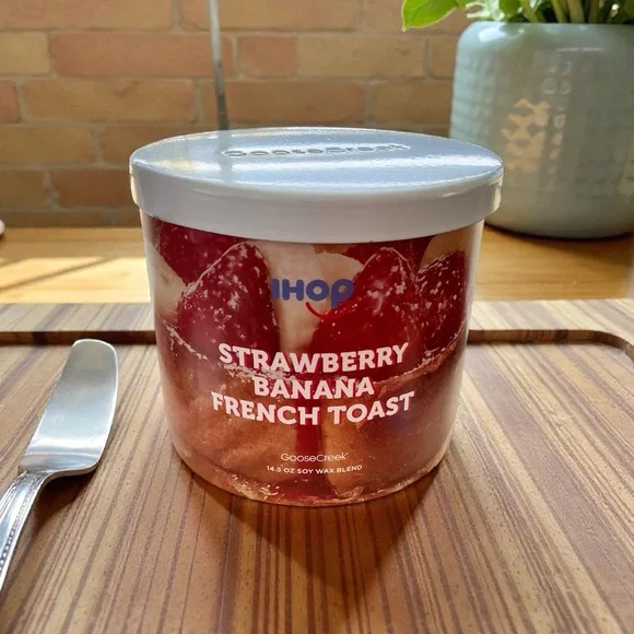 🆕 IHOP Strawberry Banana French Toast 3 Wick Candle Burns up to 50 Hours