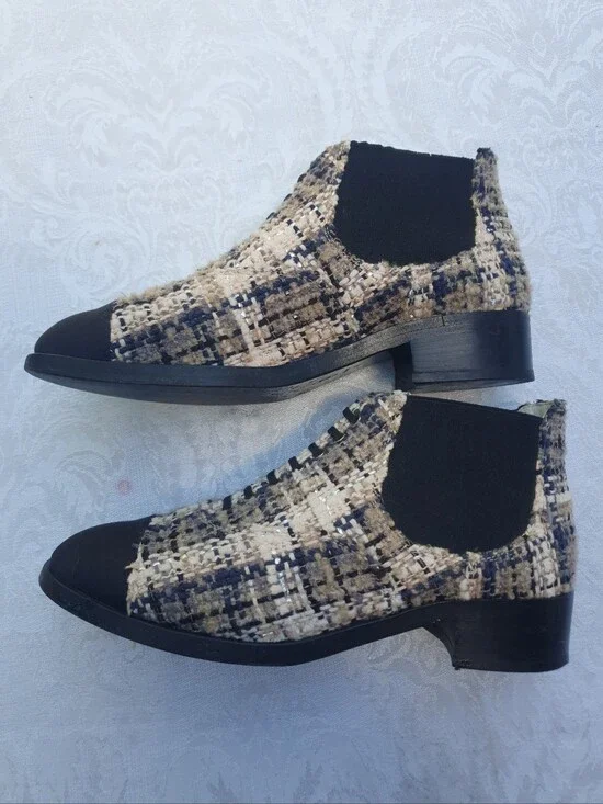 CHANEL Tweed Chelsea Ankle Leather Booties in Beige and Black Size 40 Made ITALY