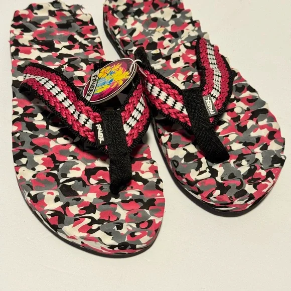 Frisxy Flip Flops Women's 8 Camo Black Pink White Slide-On Sandals NEW