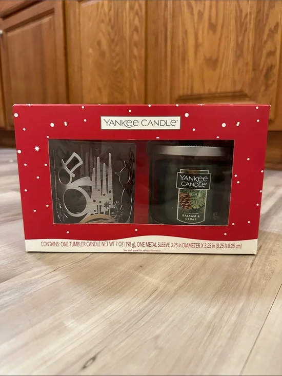 Yankee Candle Red Holiday Tumbler Gift Set with Metal Sleeve