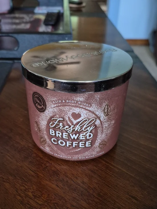 Bath & Body Works Freshly Brewed Coffee Candle — New