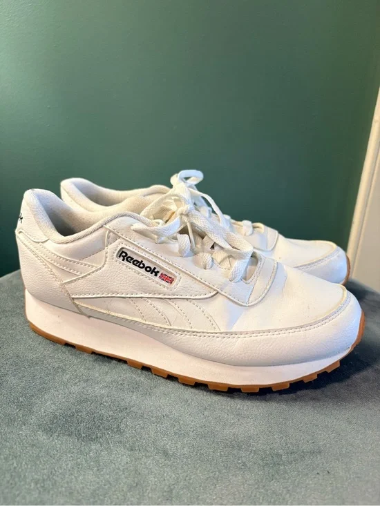 Reebok Womens White Sneakers Size 7