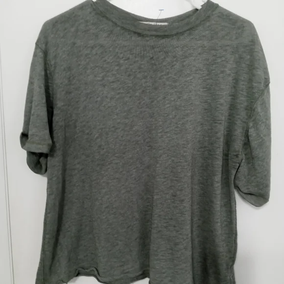 We The Free Basic Green Short Sleeve T Shirt Folded Cuff. Rough hem