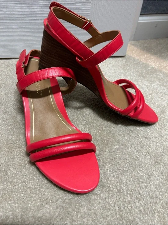 Vionic Wedge Sandals - Poppy (red) Women's size 8