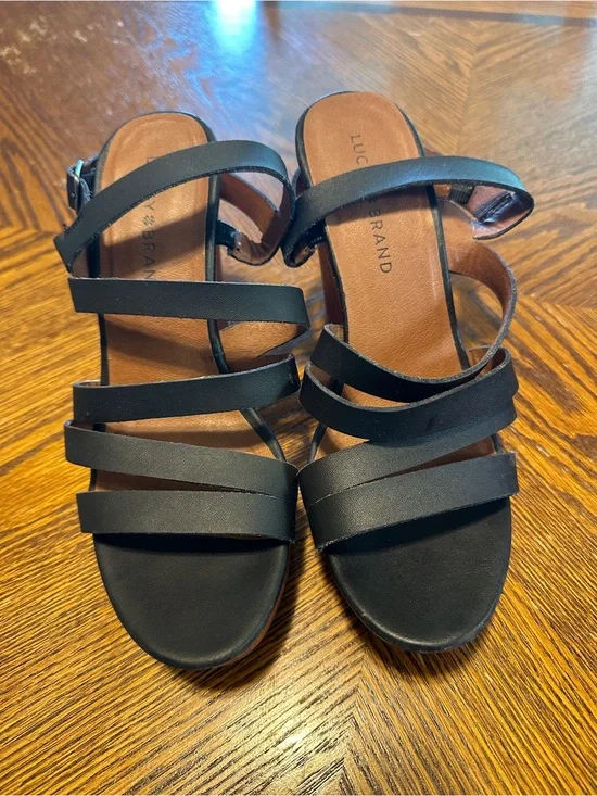 Lucky Brand Women’s Black Wedge Sandals