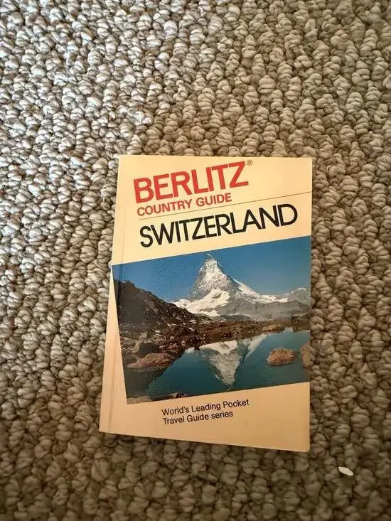 Berlitz Country Guide Switzerland Pocket Travel Guide Paperback