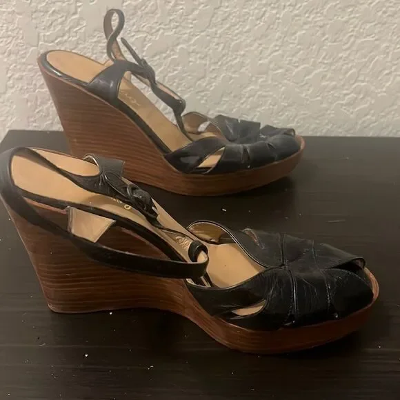 Bellagio Size 39 Black Wedge Heel - Wooden Wedge - Excellent Condition