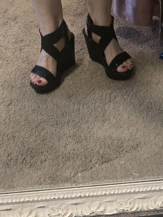 Charles By Charles David Black Wedge Sandals