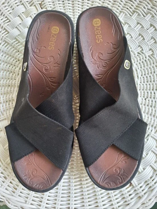 Bzees Desire Slide Sandals Black Stretch Cross Strap Wedge Size 10