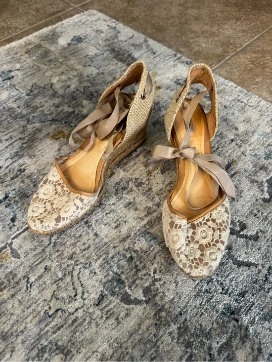 SCHUTZ Beige Lace Espadrille Wedges with Taupe Ankle Tie