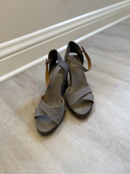 Castaner Gray Cross-Strap Wedge Sandals with Ankle Buckle