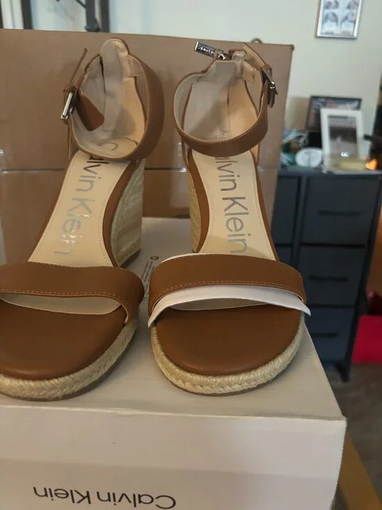 Calvin Klein Wedge Brown 8.5