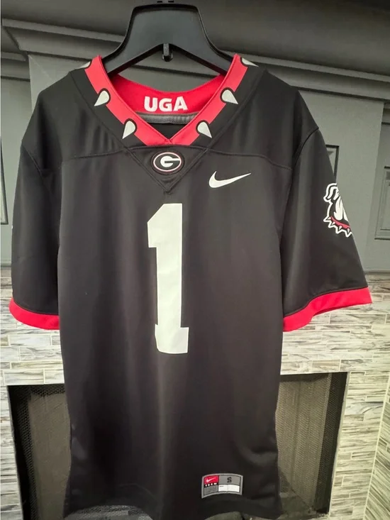 Nike Black & Red Georgia/UGA Bulldogs #1 Jersey like new!
