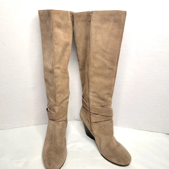 Sole Society Oatmeal Suede Knee-High Wedge Boots‎ Size 12
