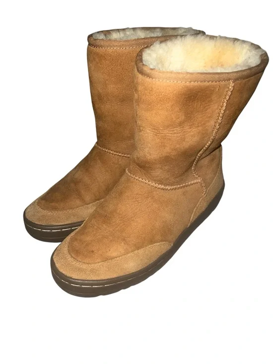 Ugg Classic Women's Shearling Lined Suede Boots - Chestnut 37