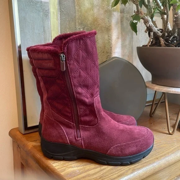 🎲 Lands End maroon suede zip up boots
