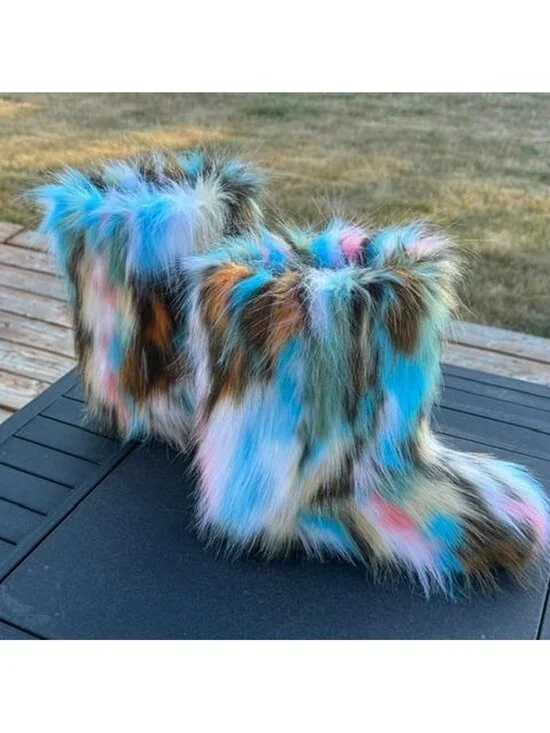 NWOT Women’s Multicolor Faux Fur Mukluk Boots Size 9.5 / EU 40