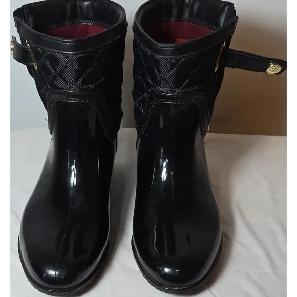 Tommy Hilfiger Women's Black Quilted Zipper Buckle Francie Mid-Calf Rain Boots 7