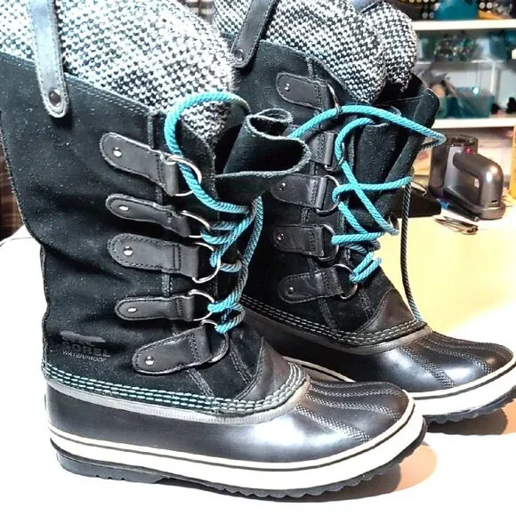Sorel Joan Of Arctic Black and Blue Lace Up Waterproof Boots Size 9
