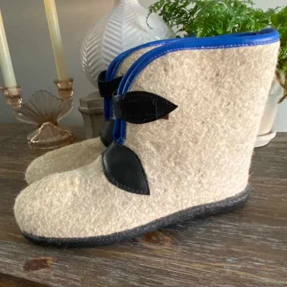 Russian Wool Felt Winter Snow Boots Size 42‎