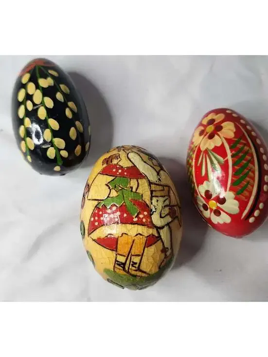 3 Vintage Hand Painted wood Eggs Folk Art Easter Wood Eggs