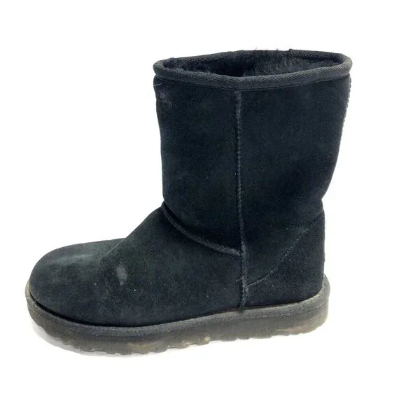 UGG Womens Classic Short II Boot Black Size 7M
