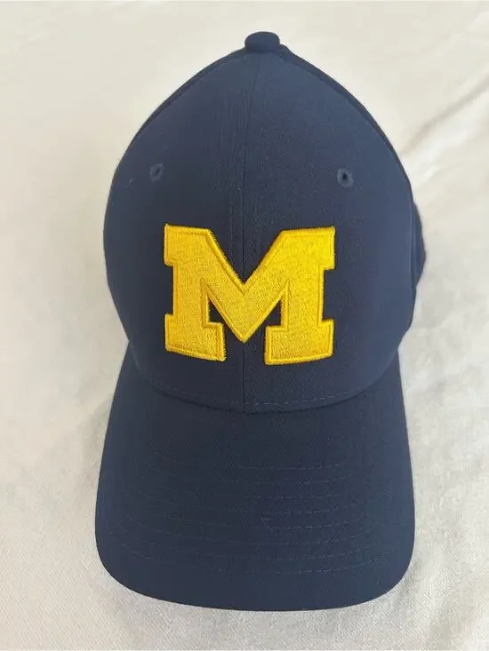 Nike Michigan Wolverines Classic99 Dri Fit Flex Fit Hat Navy Blue NCAA Cap
