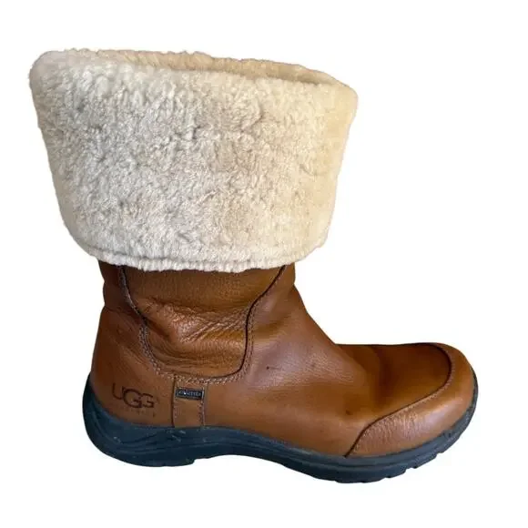 UGG Australia Bandon Leather Shearling Sheepskin Cuffed Boots 7