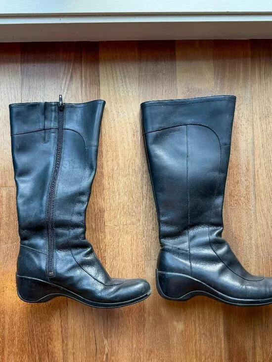 Merrell Angelic Peak Waterproof Black Knee High Boots in Size 7